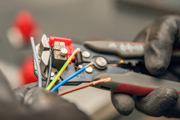 Best Local Electrician Companies  in Vandalia, OH